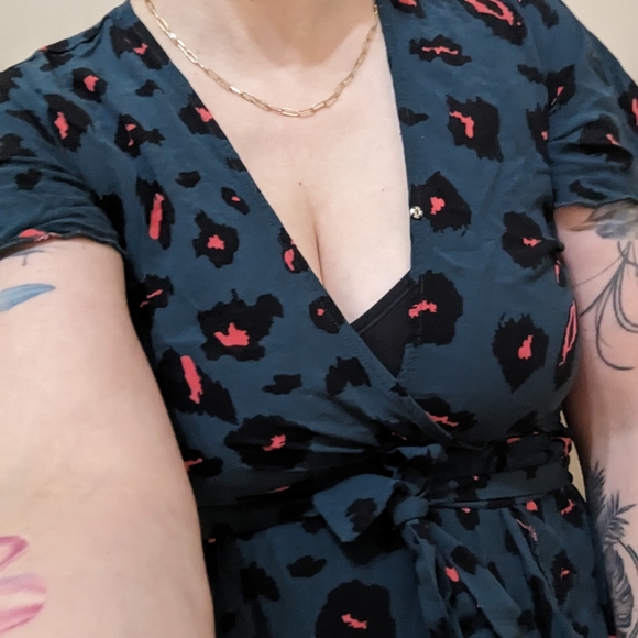 Shein wrap dress - Picture 2 of 2